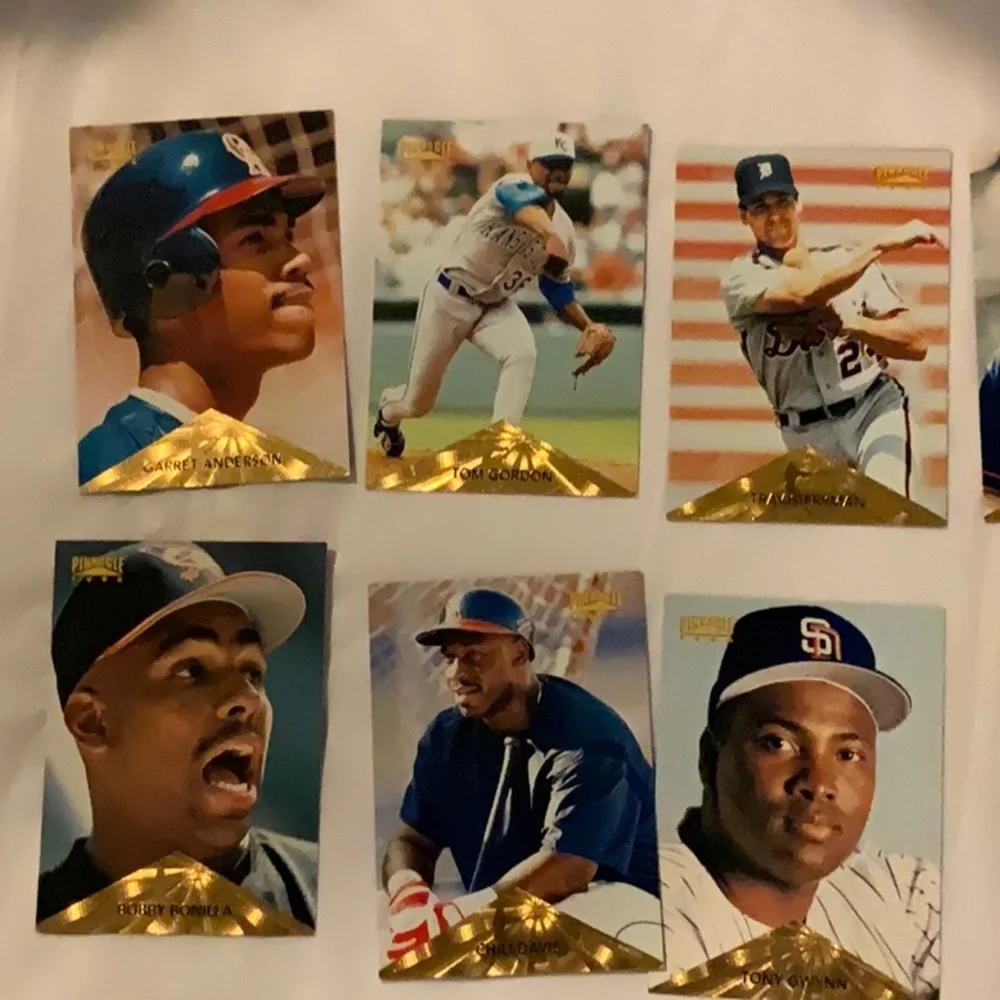 Bundle of Baseball Cards Lot 413